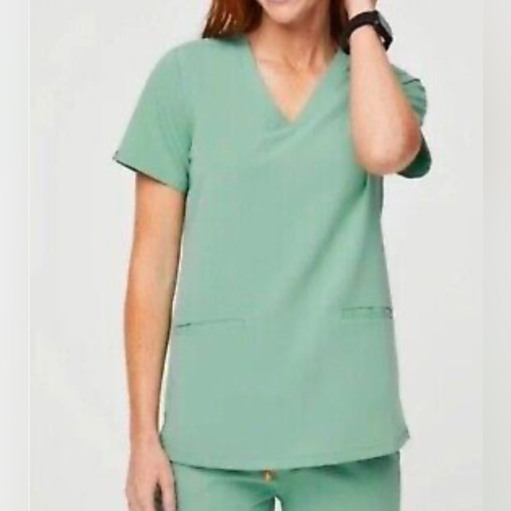 Figs technical collection womens catrina scrub top size small green/teal